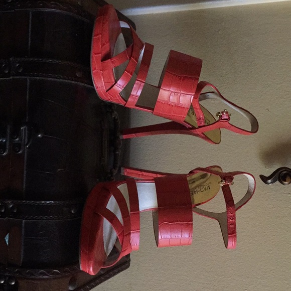 Michael Kors Nadia Platform Shoes - Picture 3 of 5